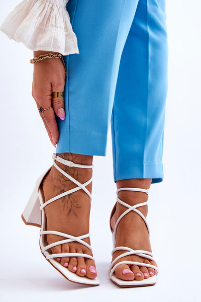 Módne dámske vysokohorské sandále biele primma