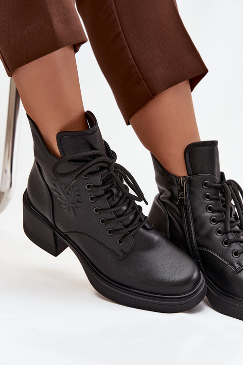 Dámske kožené členkové čižmy na klin s podšívkou Vinceza 39950 Čierne