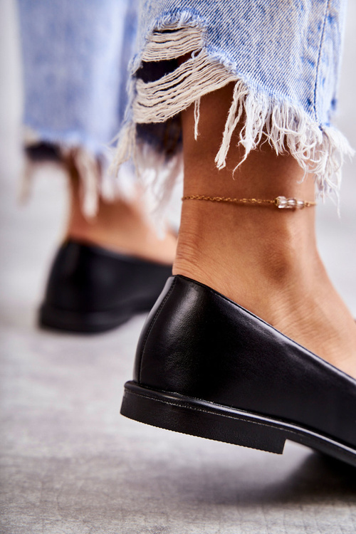 Dámske kožené mokasíny s dekoráciou čierna Kerrie