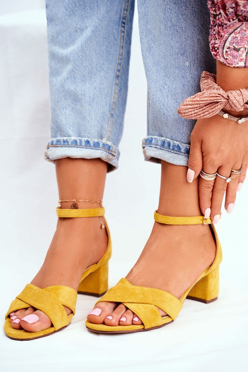 Dámské semišové sandály žluté Nela