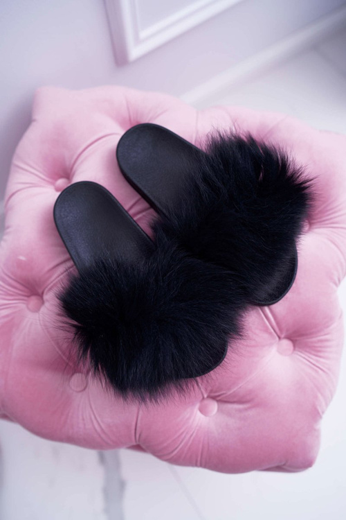 Ženské žabky s kožušinou čiernou mäkkou