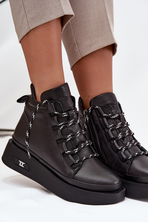 Kožené dámske platformové čižmy s podšívkou Artiker 55C0809 Čierne