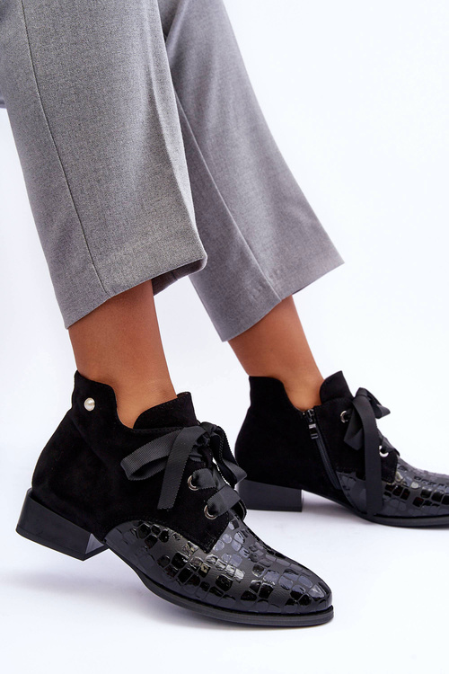 Dámské polobotky s plochou podpatku s tkanicí černé Meroni