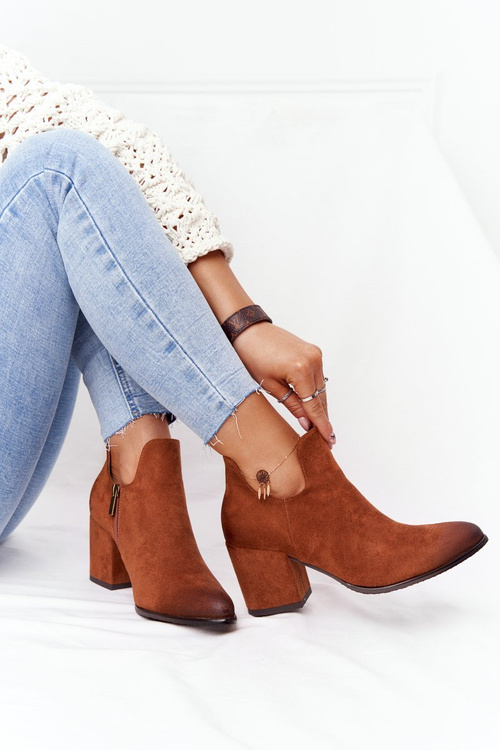 Kotníkové Boty Na Podpatku Se Střihem Vinceza 21-10558 Camel