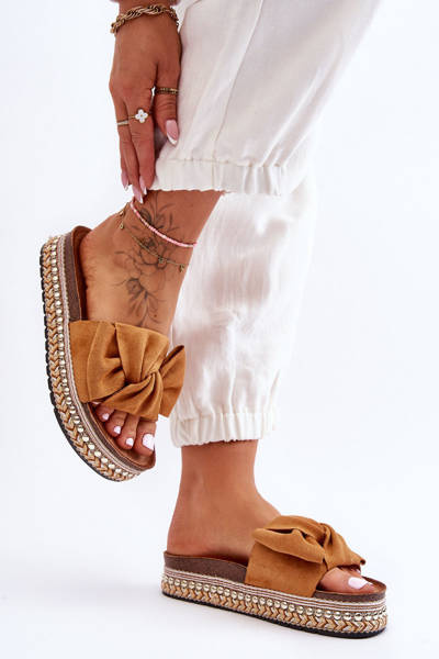 Dámské semišové pantofle s mašlí Camel Lauria