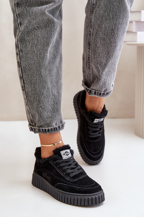 Kožené dámske sneakersy zateplené kožúškom čierne Lee Cooper LCJ-24-01-2973