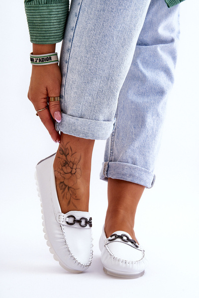 Pohodlné biele biele kožené mokasíry dám