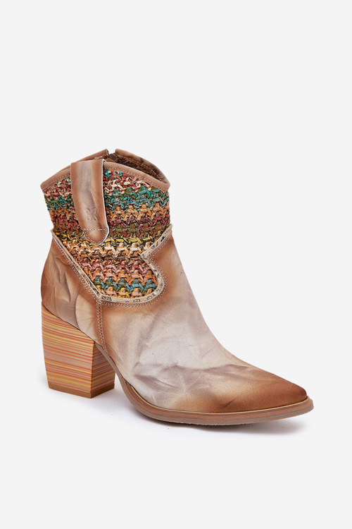 Kožené Boty Kovbojky Na Podpatku S Dekorativním Pletením Maciejka 06810-29 Multikolor
