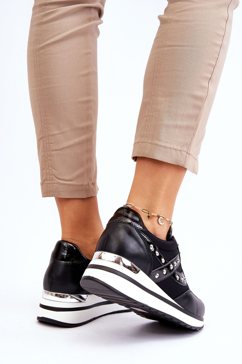 Športové topánky s cvočkami Black Adley