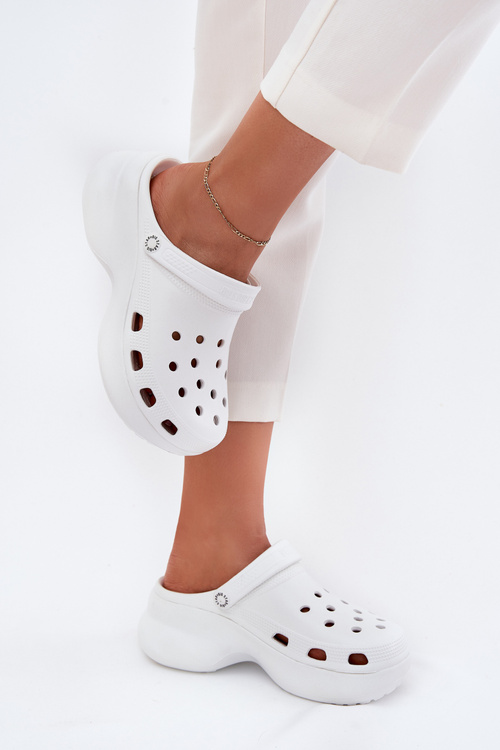 Dámske Pěnové Sandále Na Masívnej Podešvi Big Star RR274A119 Biele