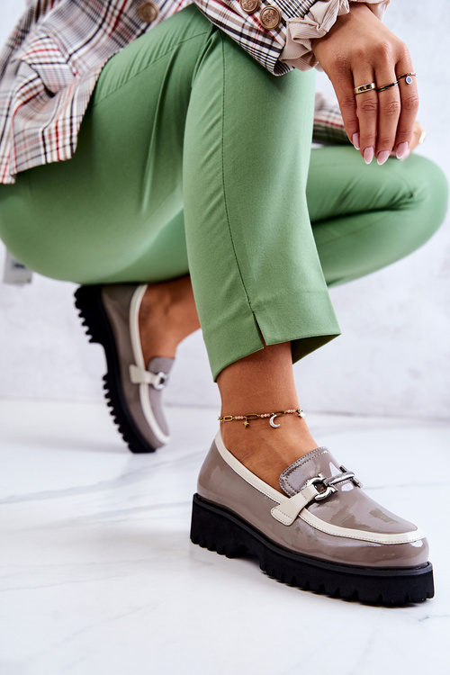 Lakované dámské mokasíny béžovobílé Cassida