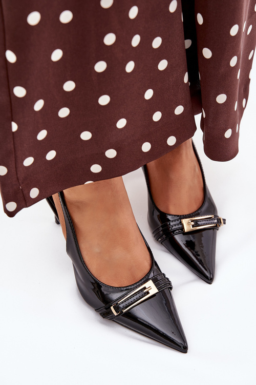 Lakovane Lodičky Na Opätku So Zlatou Sponou Čierne Vivae