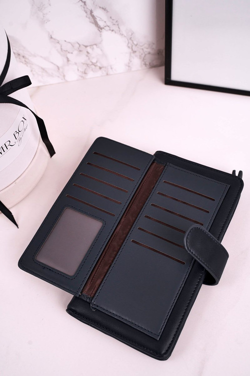 Veľká dámska peňaženka s ďalším miestom pre námornícke modré karty