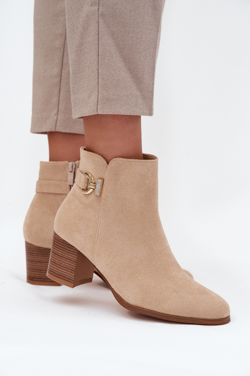 Zateplené dámske členkové topánky na podpätku so zlatým detailom béžové Renora