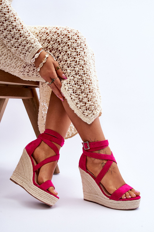 Pohodlné sandály na vysokém klínu Fuchsie Lemira