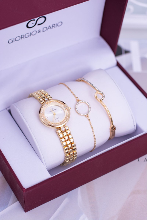Giorgio Dario nastavil zlaté dámske hodinky dva zlaté náramky