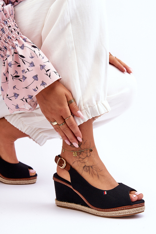 Dámské klasické sandály na klínu černé Katie