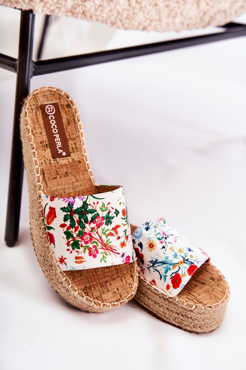 Žabky Na Platformě S Květy Bíle Malia