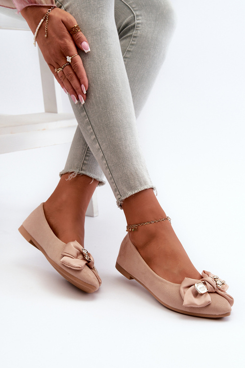 Dámské baleríny z ekologického semiše s mašlí a broží v béžové barvě Satris