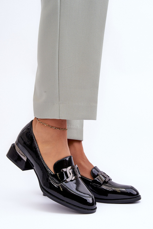 Maľované topánky čiernych Sakina mokasín