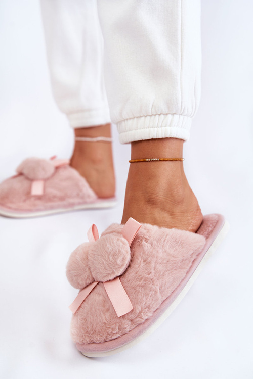 Dámska kožušina papaci s pompoms Pink Castello