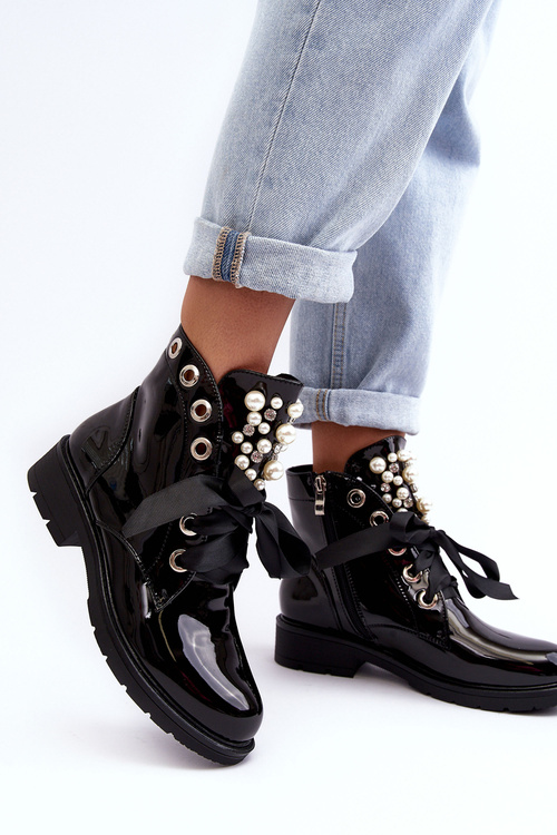 Lesklé Zdobené Boty Černé Sirdre