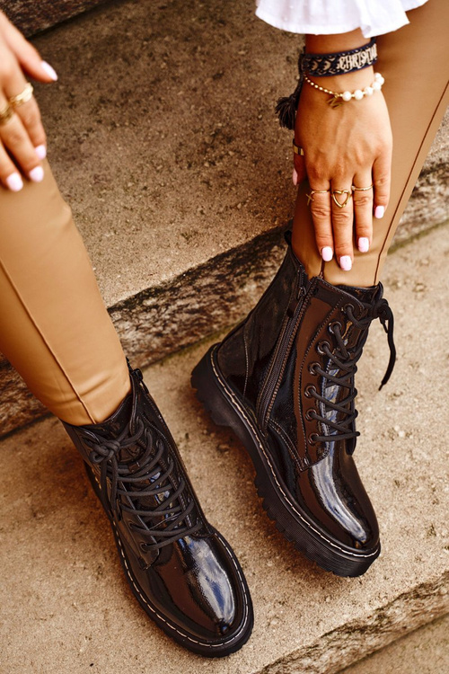 Dámské Kotníkové Ploché Boty Cerné Kognito