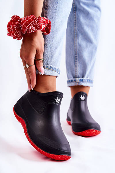 Dámska nízka čierna a červená galoshes Eldora