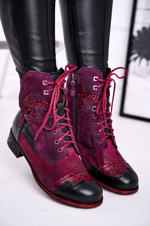 Dámske kožené topánky izolované Purple Maciejka 04625-23