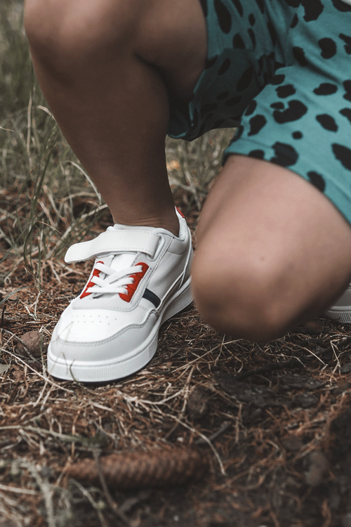Klasické detské športové topánky biele a červené marlin