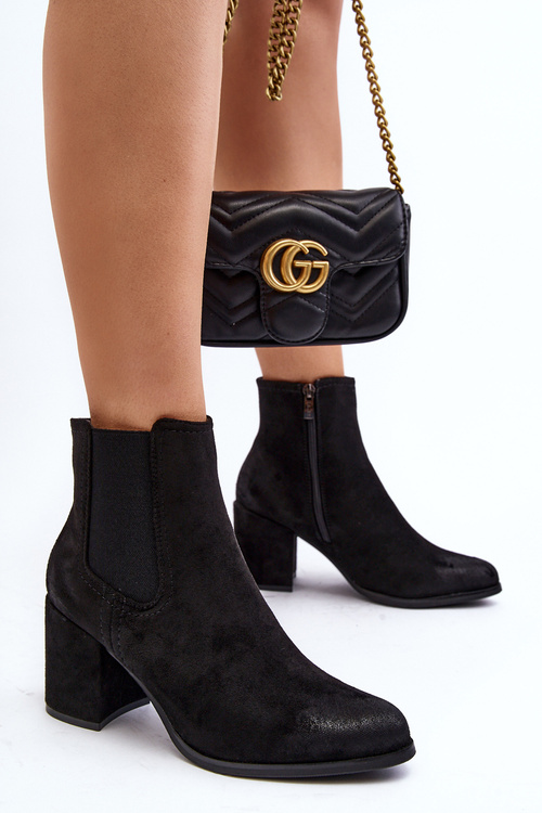 Dámské černé kotníčkové boty na podpatku Arianti