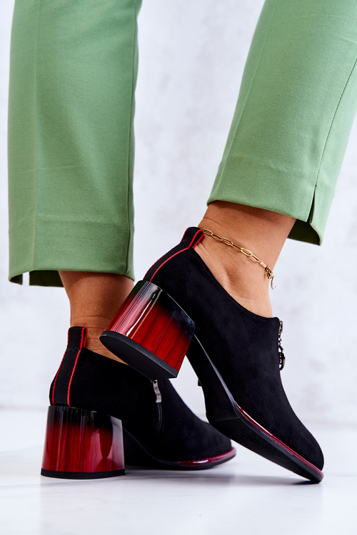 Semišové módne topánky na čiernej a červenej post Lorene