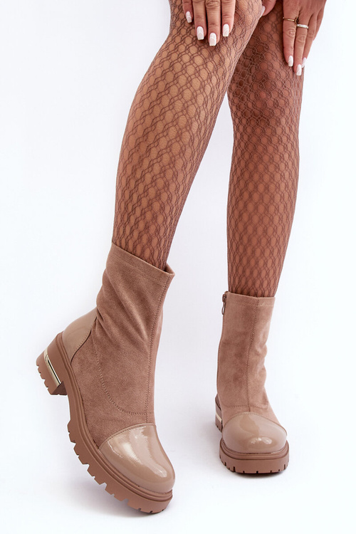 Kožené topánky s klasickým bytmi