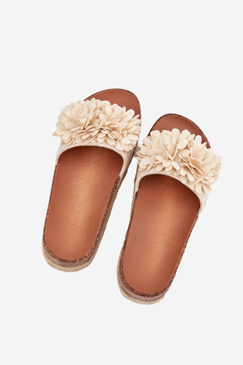 Dámske sandále na platforme s ozdobnými kvetmi béžové Tessara