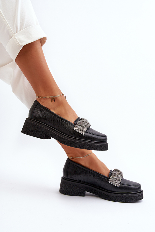 Dámske kožené mokasíny s ozdobným remienkom Zazoo 3419 Čierne