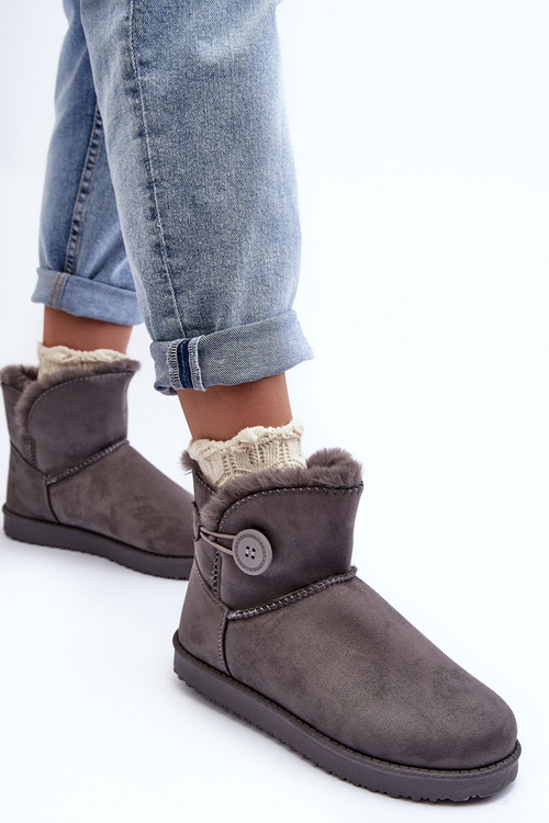 Izolované dámske snehové topánky s dekoráciou šedý sirol