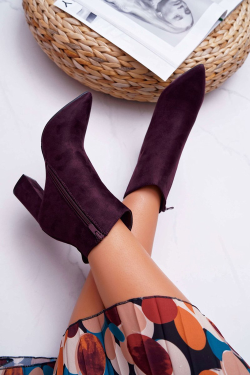 Ženské topánky na stĺpe v Spitz Purple Summe