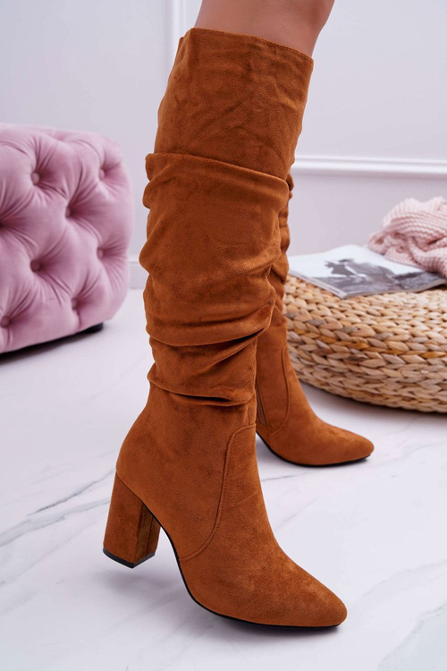 Dámske topánky na stĺpiku na kolenné semišové ťavu Bemma