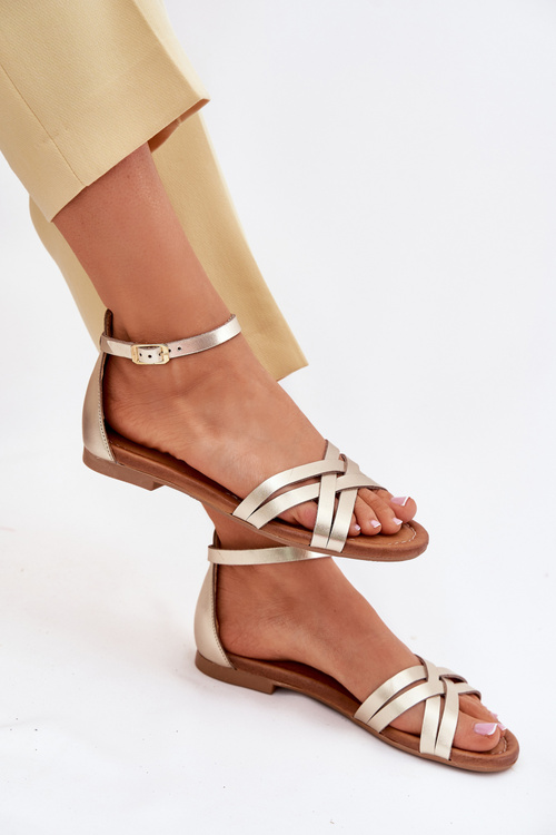 Dámske kožené sandále na plochom podpätku Maciejka 07029-25 zlaté