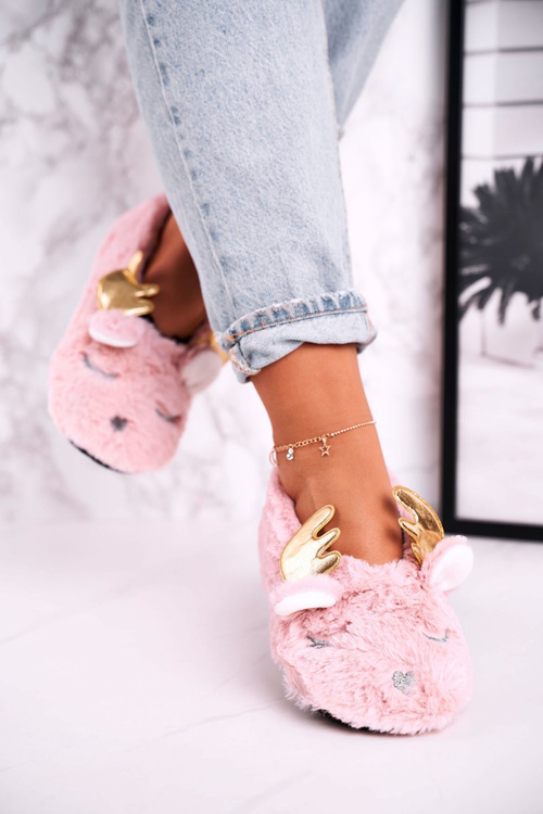 Vianočné izolované kožušinové ružové ružové zvončeky