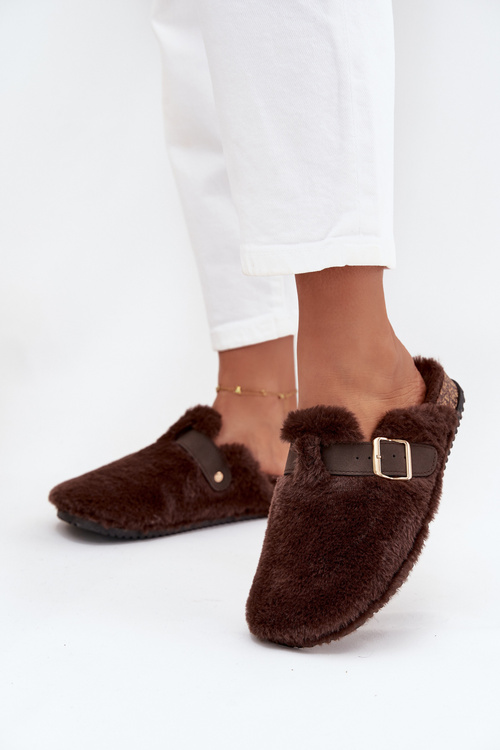 Kožušinové dámske papuče na platforme s remienkom a sponou hnedé Noraline