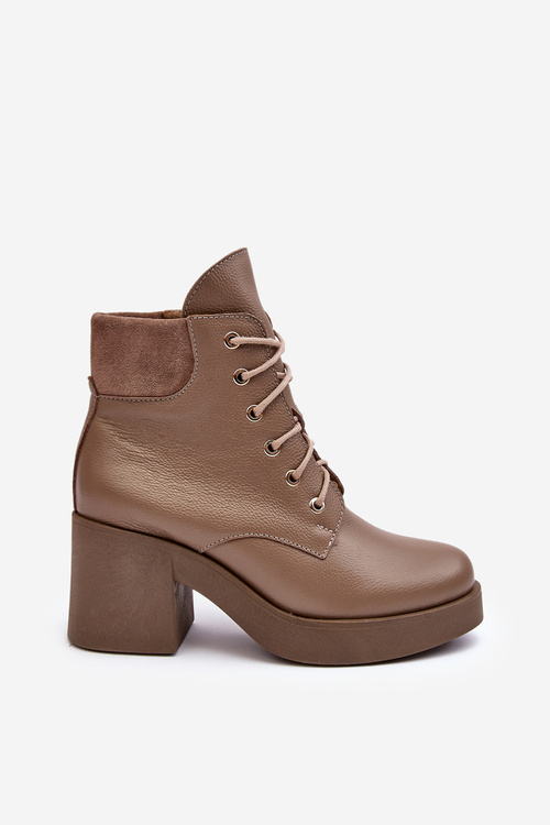 Dámske kožené topánky na tmavom pilieri leocera