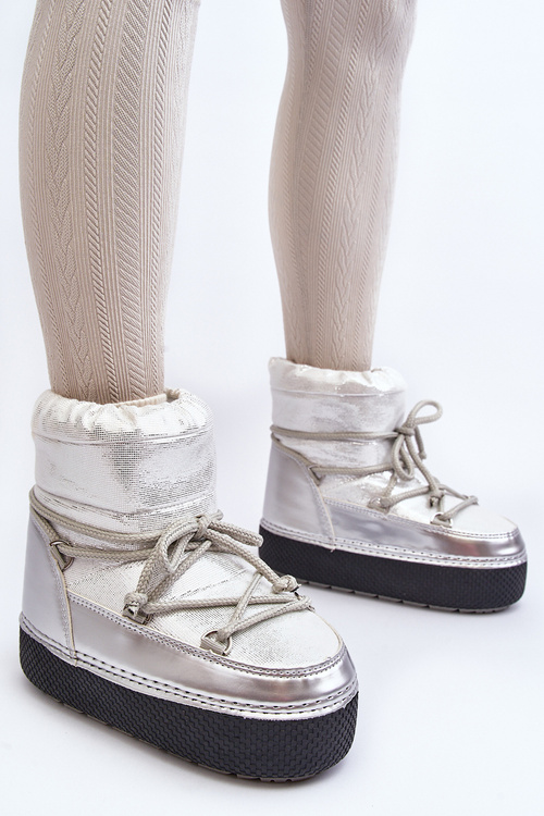 Dámské zimní boty se stříbrným šněrováním Toolsa