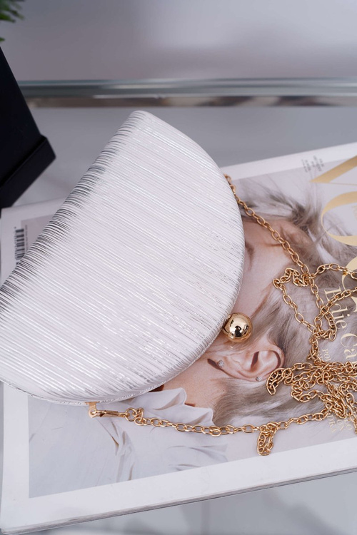 Dámska strieborná večerná kabelka