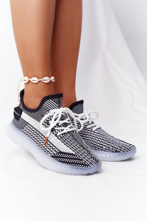 Dámske športové topánky na gumovom jedinom čiernom freestyleri