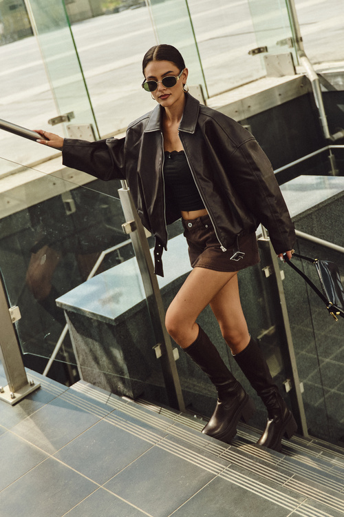 Dámské kozačky na masivním podpatku a platformě s nazouváním hnědé Florinne