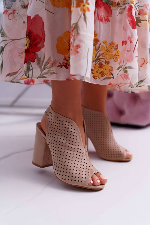 Dámske sandále na post peep toe béžovej Nevienna