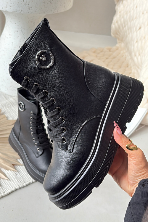 Dámské workery s vyhřívanou podšívkou na platformě s ozdobným detailem Vinceza 16513 Černé