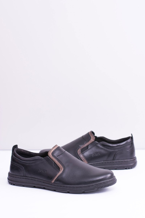 přiléhavé Kožené pánské polobotky Leonidas černé