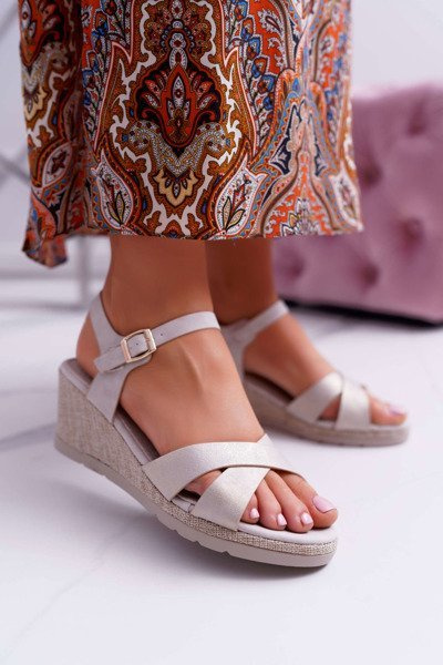 Dámske sandále na klinách elegantné béžové Midney